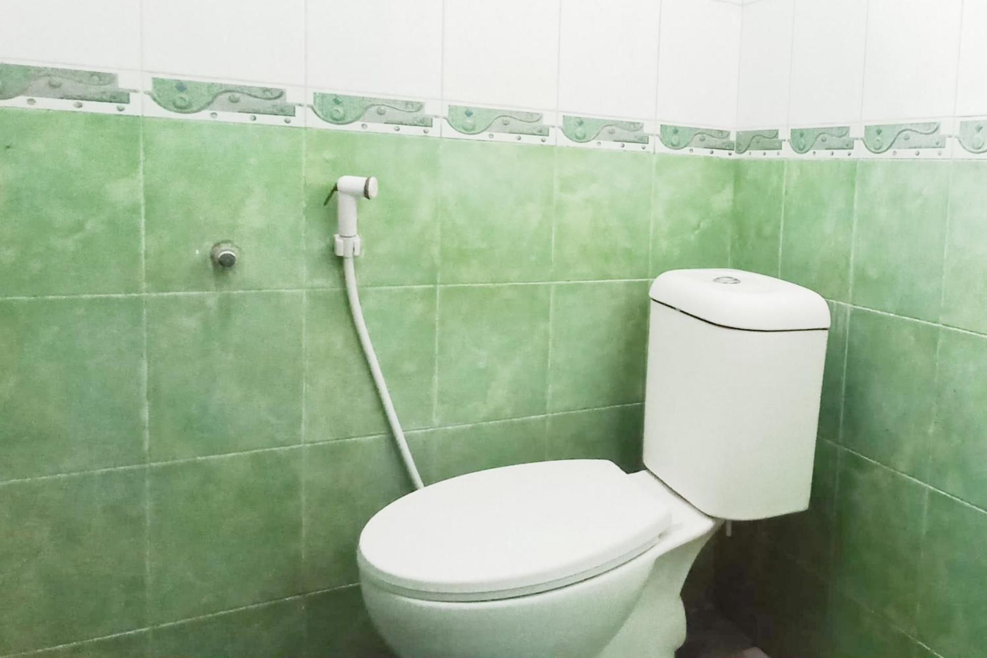Trihakso Guest House Near Kaliurang Redpartner Слеман Екстериор снимка